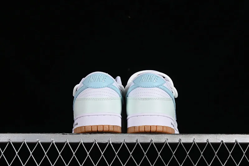 All categories Nk SB Dunk series Nk SB Dunk Low low-top sneakers Nk Dunk Low bubble sea salt fresh white and blue simple SB low-top casual sneakers FD9922-151